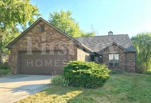 1651 Parkthorne Dr in Indianapolis, IN - Foto de edificio