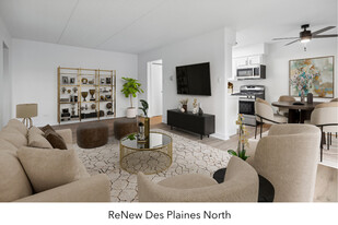 ReNew Des Plaines North in Des Plaines, IL - Foto de edificio - Building Photo