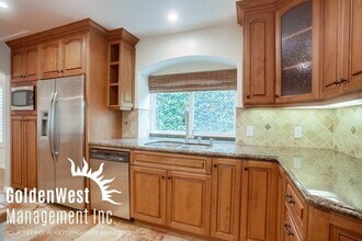 1605 Landquist Dr in Encinitas, CA - Building Photo - Building Photo