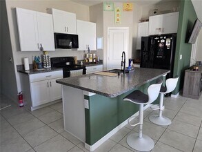 6765 Emerald Spring Loop in New Port Richey, FL - Building Photo - Building Photo