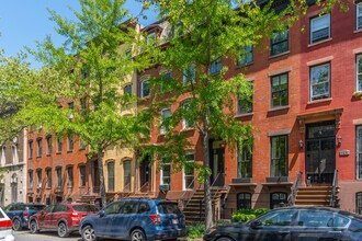 105 S Oxford St in Brooklyn, NY - Foto de edificio - Building Photo