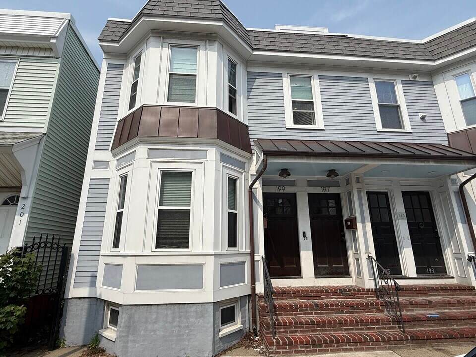 199 N St, Unit 2 in Boston, MA - Building Photo