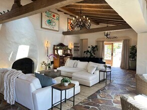 1105 Stratford Ct in Del Mar, CA - Building Photo - Building Photo