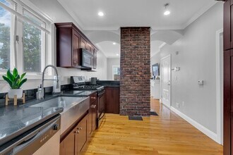 681 E 8th St, Unit 1 in Boston, MA - Building Photo - Building Photo