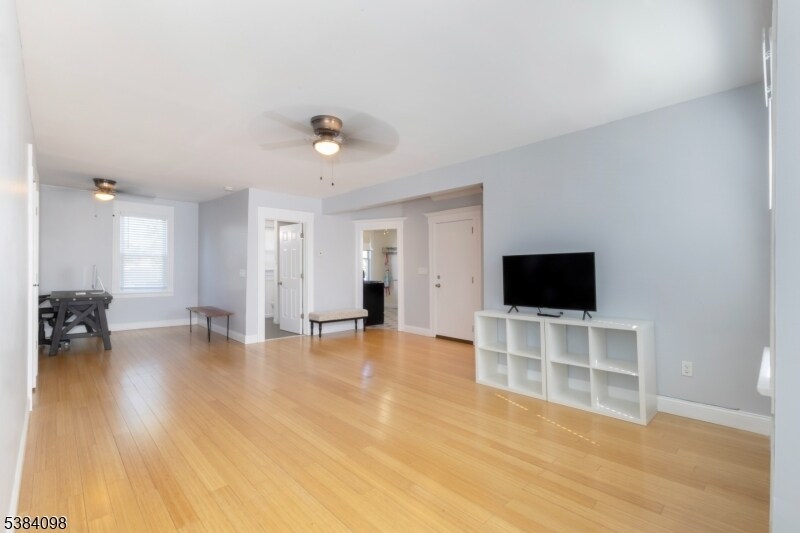 617 Washington Ave in Belleville, NJ - Building Photo