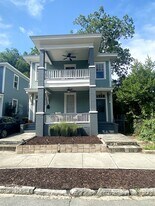 412 E 40th St in Savannah, GA - Building Photo
