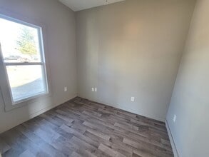 533 Deleon St in Ottawa, IL - Building Photo - Building Photo