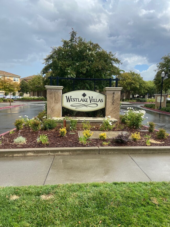 4800 Westlake Pky, Unit 510  Westlake Villas in Sacramento, CA - Building Photo - Building Photo