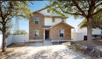 11302 Frio Creek in San Antonio, TX - Building Photo