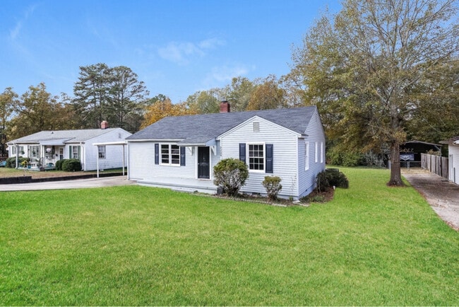 2229 Ridgewood Ave in Anderson, SC - Building Photo - Building Photo