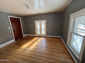 372 NY-43 in Stephentown, NY - Foto de edificio - Building Photo