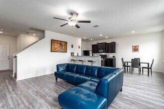 734 Veloway Trail in New Braunfels, TX - Building Photo - Building Photo