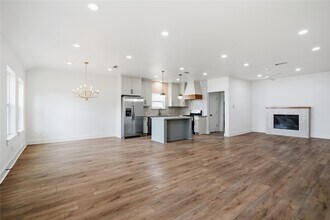 532 N Super St in Houston, TX - Building Photo - Building Photo