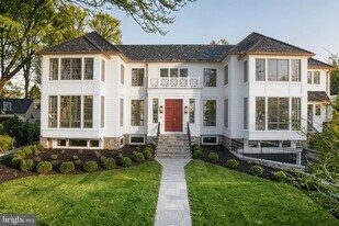 5042 Overlook Rd NW in Washington, DC - Building Photo