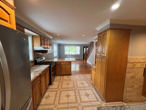 83 Beacon View Dr in Fairfield, CT - Building Photo - Building Photo