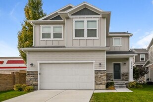 13368 S Moorfield Dr in Herriman, UT - Building Photo