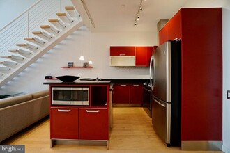 2410 17th St NW in Washington, DC - Building Photo - Building Photo