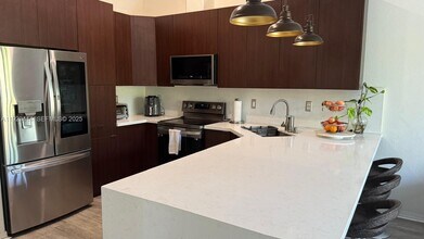 13839 SW 152nd Terrace in Miami, FL - Building Photo - Building Photo