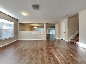 6339 Cherry Blossom Trl in Gibsonton, FL - Foto de edificio - Building Photo