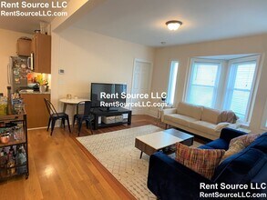 23 Willard Ave, Unit 2 in Medford, MA - Foto de edificio - Building Photo