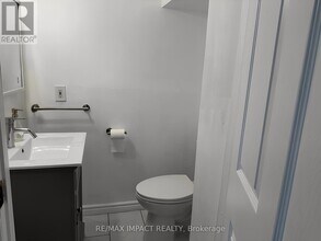 333 Braymore Blvd in Toronto, ON - Building Photo - Building Photo