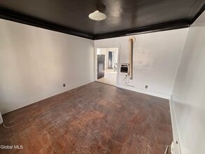 11 Lefferts St in Amsterdam, NY - Building Photo - Building Photo