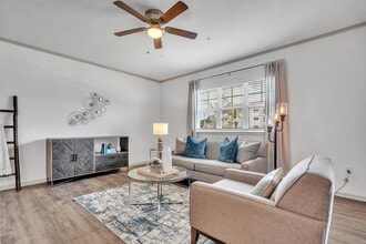 Aberdeen Luxury Apartments in Lakeland, FL - Building Photo - Building Photo