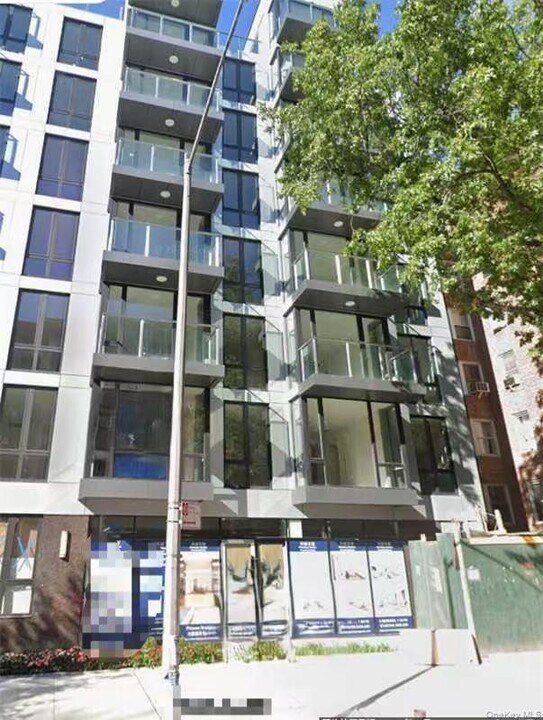 144-27 Sanford Ave in Queens, NY - Building Photo