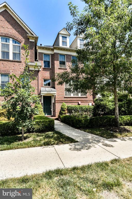 property at 3537 S Four Mile Run Dr