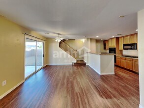 245 W Paseo Celestial in Sahuarita, AZ - Foto de edificio - Building Photo