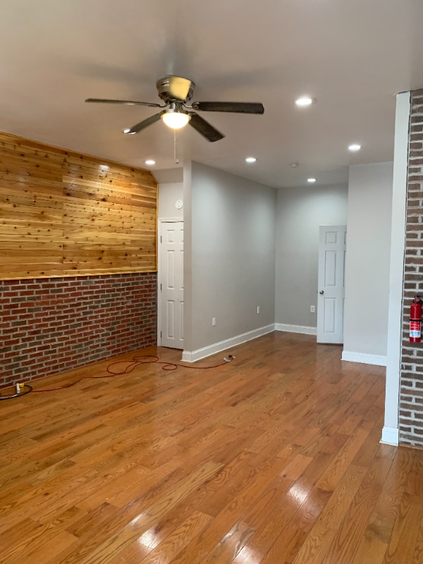 2743 Kensington Ave in Philadelphia, PA - Foto de edificio - Building Photo