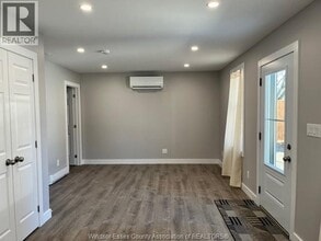 3401 Roxborough Ave in Windsor, ON - Building Photo - Building Photo