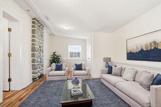 109 Hillside Pl in Eastchester, NY - Building Photo - Building Photo