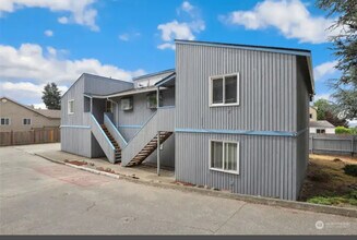 2605 S 240th St, Unit 3 in Des Moines, WA - Building Photo - Building Photo