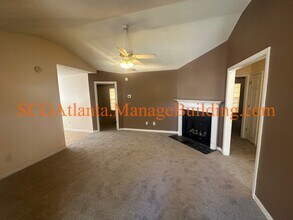 152 Willow Springs Ln in Stockbridge, GA - Building Photo - Building Photo