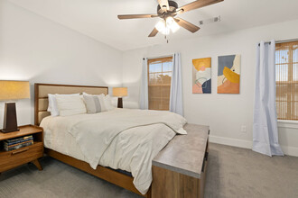 310 M.L.K. Jr Blvd in Fayetteville, AR - Building Photo - Building Photo
