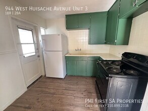 944 W Huisache Ave in San Antonio, TX - Building Photo - Building Photo