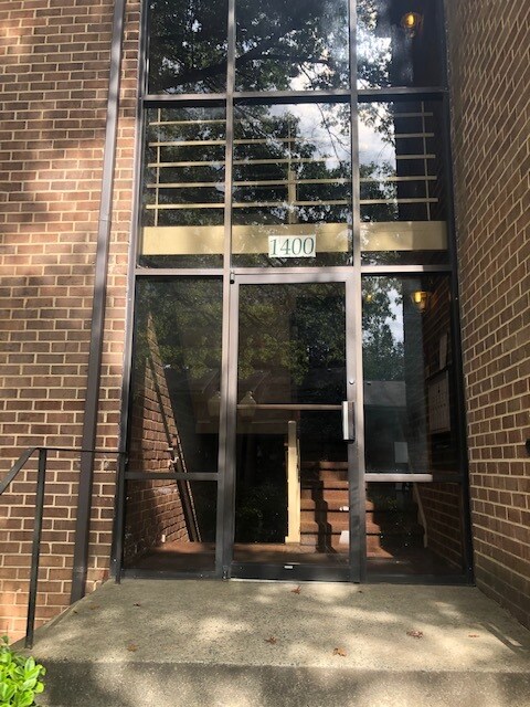 1400 Northgate Sq, Unit 11 in Reston, VA - Building Photo