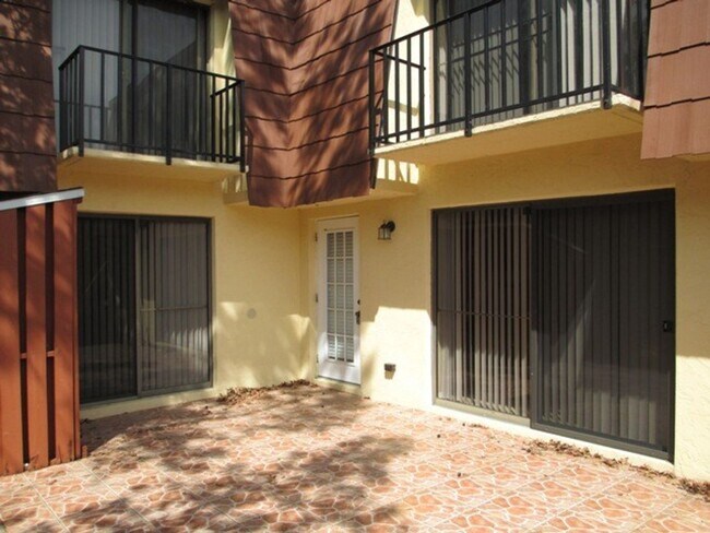 12364 Woodrose Ct in Ft. Myers, FL - Building Photo - Building Photo