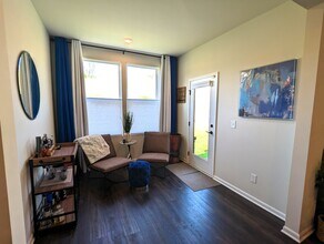 4709 Broomfield Way, Unit 8 in Lake Orion, MI - Building Photo - Building Photo