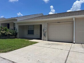 37215 Grassy Hill Ln in Dade City, FL - Foto de edificio - Building Photo