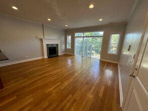 6229 N Richmond St in Chicago, IL - Foto de edificio - Building Photo