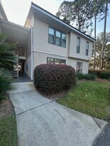 2501 Demere Rd in St. Simons Island, GA - Building Photo