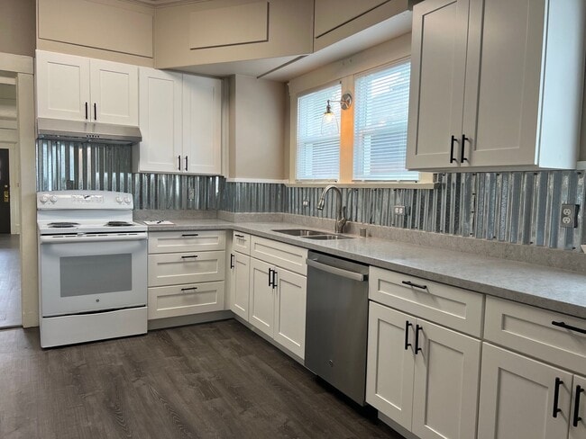 4533 19th Ave NE in Seattle, WA - Building Photo - Building Photo