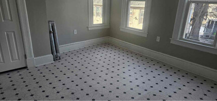 131 Fort Pleasant Ave in Springfield, MA - Building Photo - Building Photo