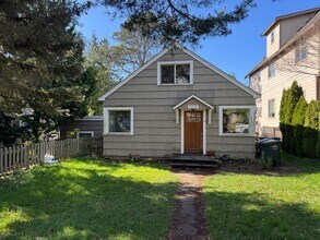 1120 23rd St in Bellingham, WA - Building Photo - Building Photo