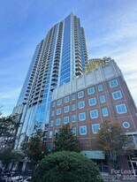 210 N Church St in Charlotte, NC - Building Photo