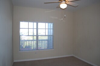 4207 S Dale Mabry Hwy, Unit Grand Key Condo in Tampa, FL - Building Photo - Building Photo