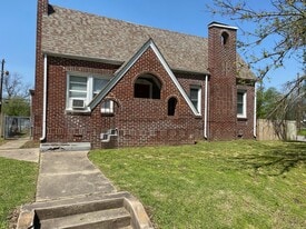 517 N G St in Muskogee, OK - Building Photo