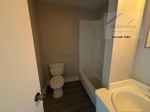 306 Wheel Hollow Trail in Sanford, NC - Building Photo - Building Photo